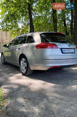 Универсал Opel Insignia 2012 в 