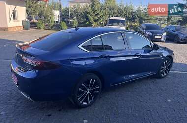 Лифтбек Opel Insignia 2020 в 