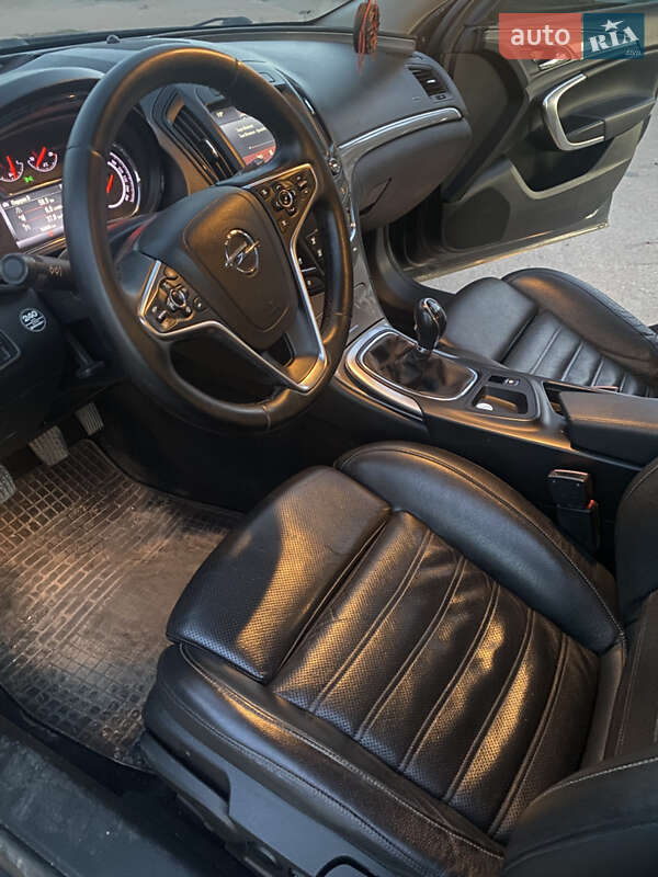 Універсал Opel Insignia 2015 в Сумах