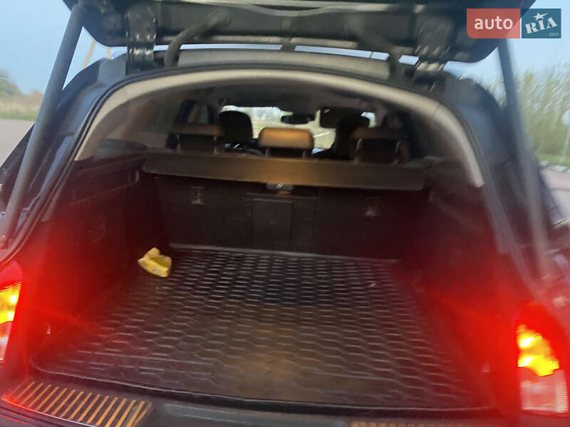 Універсал Opel Insignia 2015 в Сумах