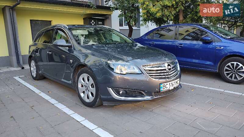 Универсал Opel Insignia 2015 в Львове
