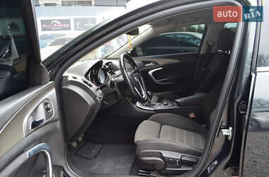Универсал Opel Insignia 2013 в 