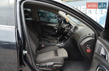 Универсал Opel Insignia 2013 в 