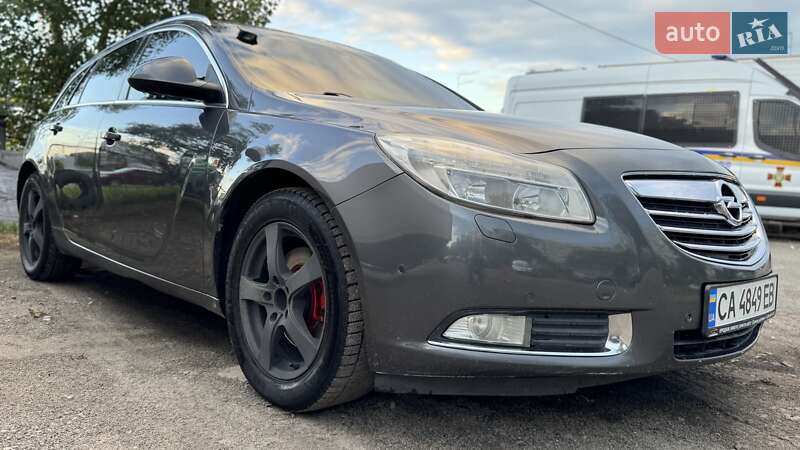 Универсал Opel Insignia 2012 в Киеве