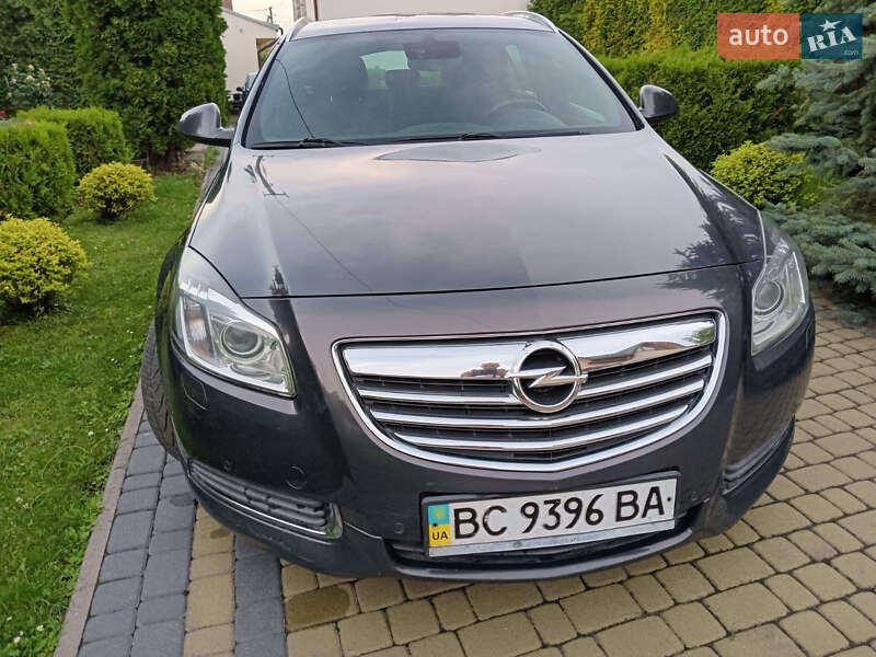 Універсал Opel Insignia 2013 в Львові