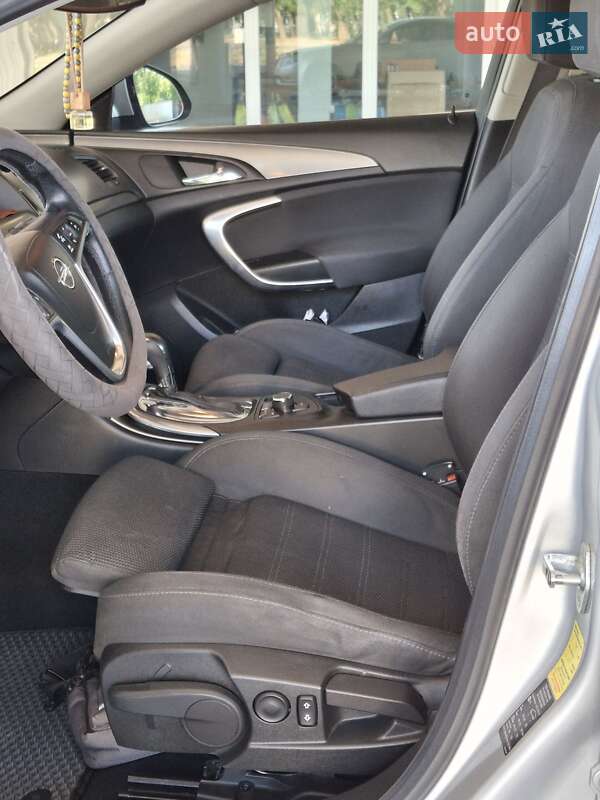 Седан Opel Insignia 2009 в Николаеве