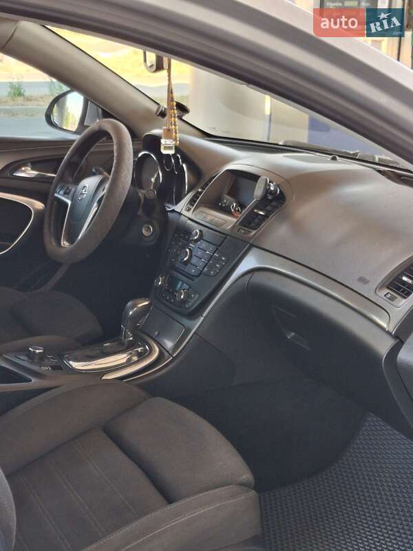 Седан Opel Insignia 2009 в Николаеве