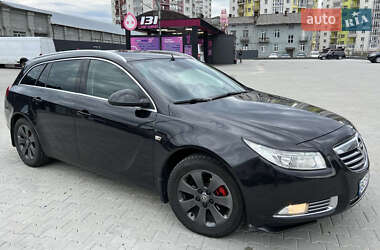 Універсал Opel Insignia 2011 в Львові