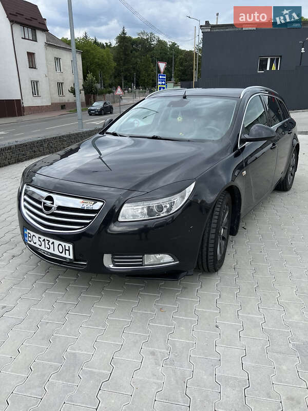 Универсал Opel Insignia 2011 в Львове