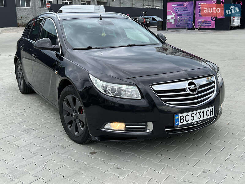 Универсал Opel Insignia 2011 в Львове