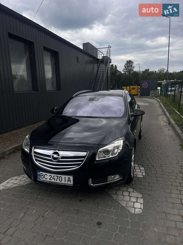 Универсал Opel Insignia 2011 в Львове