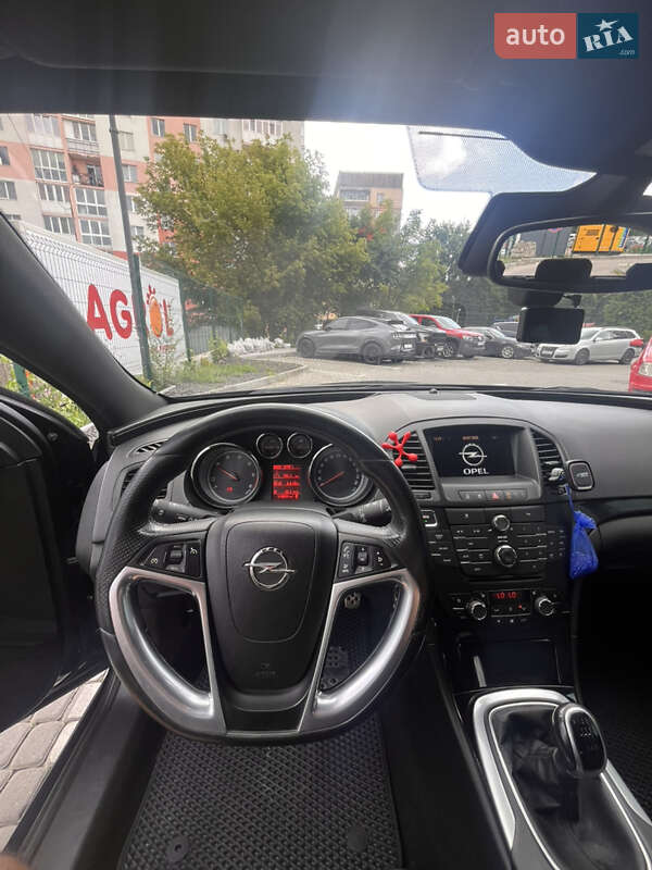 Универсал Opel Insignia 2011 в Львове