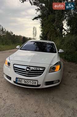 Седан Opel Insignia 2011 в Днепре