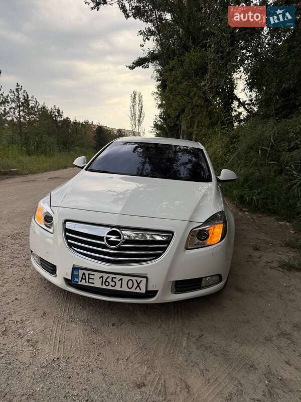Opel Insignia 2011