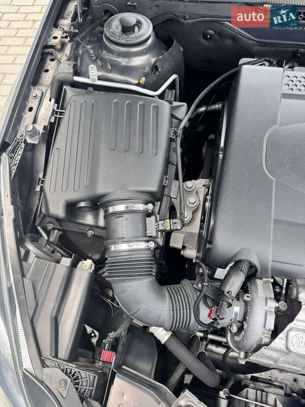 Універсал Opel Insignia 2015 в Львові