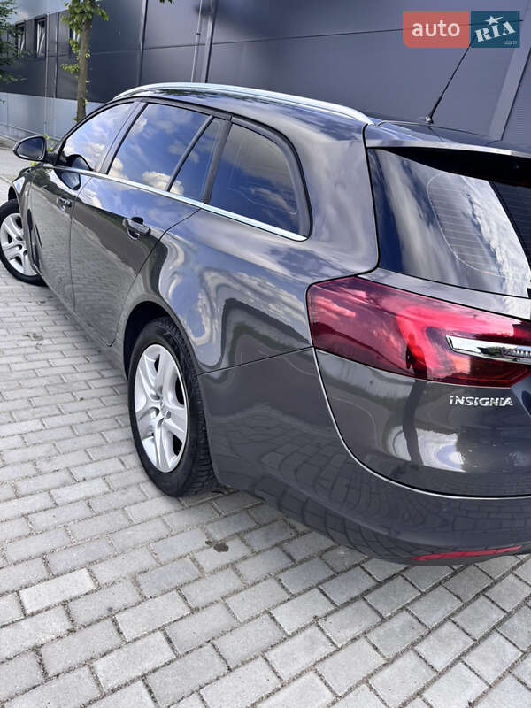 Універсал Opel Insignia 2015 в Львові