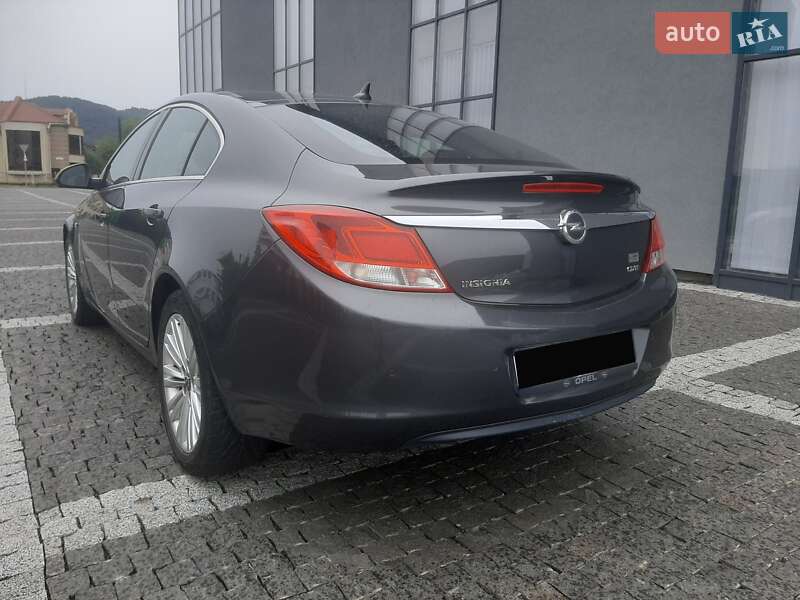 Ліфтбек Opel Insignia 2012 в Хусті