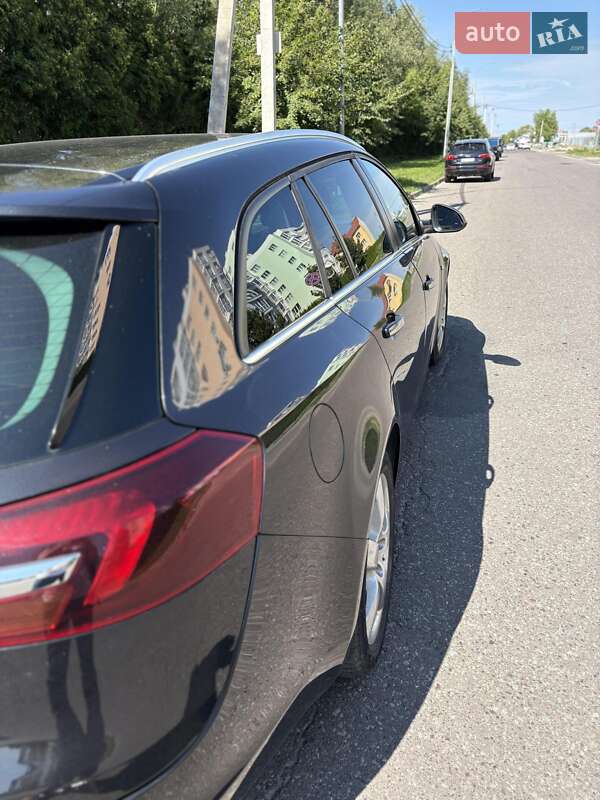 Универсал Opel Insignia 2015 в Львове