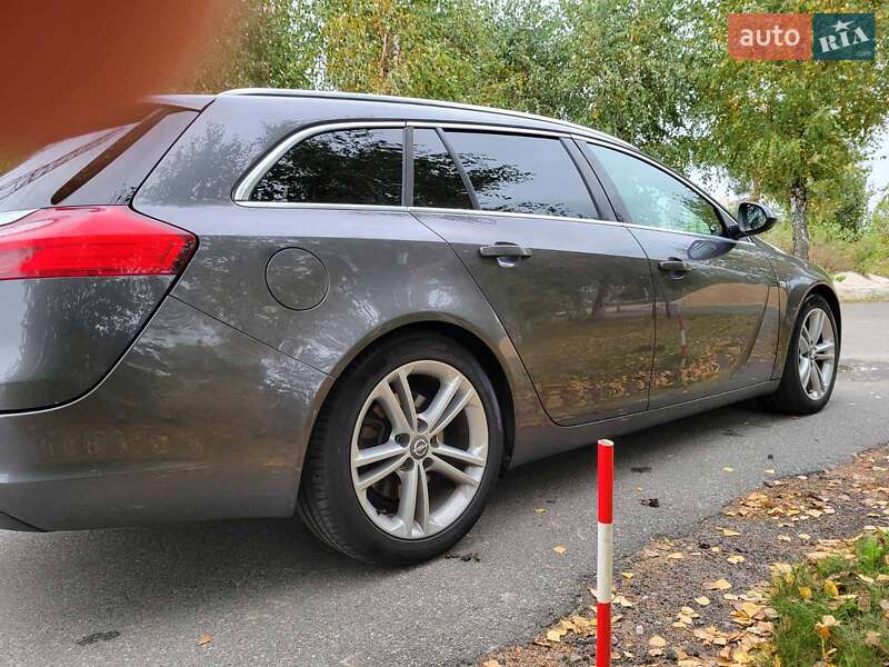Універсал Opel Insignia 2009 в Вишгороді