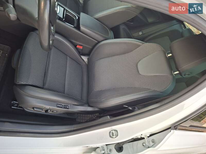 Універсал Opel Insignia 2021 в Тернополі