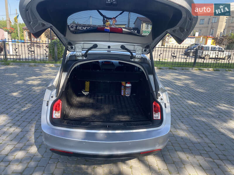 Универсал Opel Insignia 2011 в Городке фото 10 Универсал Opel Insignia 2011 в Городке