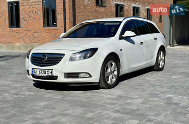 Універсал Opel Insignia 2011 в Старокостянтинові