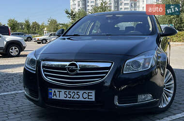 Лифтбек Opel Insignia 2012 в Ивано-Франковске