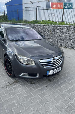 Лифтбек Opel Insignia 2009 в Житомире