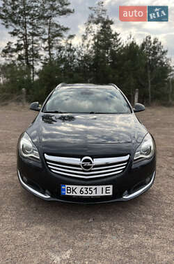 Седан Opel Insignia 2014 в 