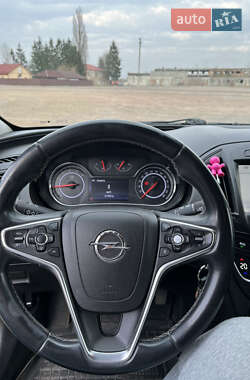 Седан Opel Insignia 2014 в 