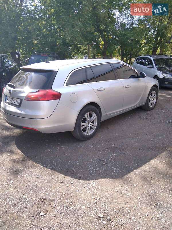 Универсал Opel Insignia 2013 в Калуше