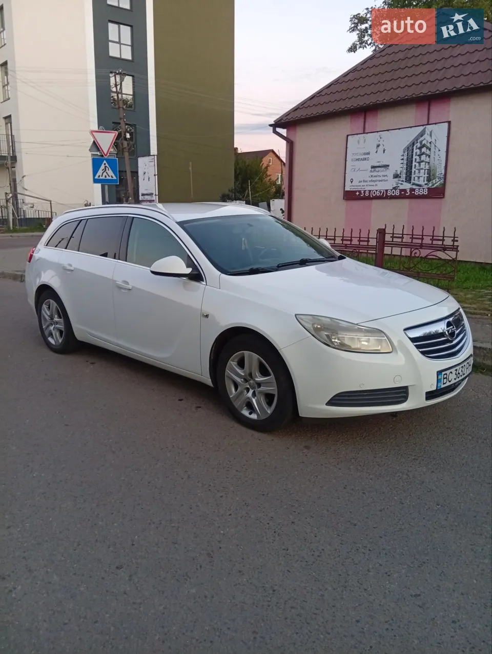 2010 Opel Insignia - мініатюра 23