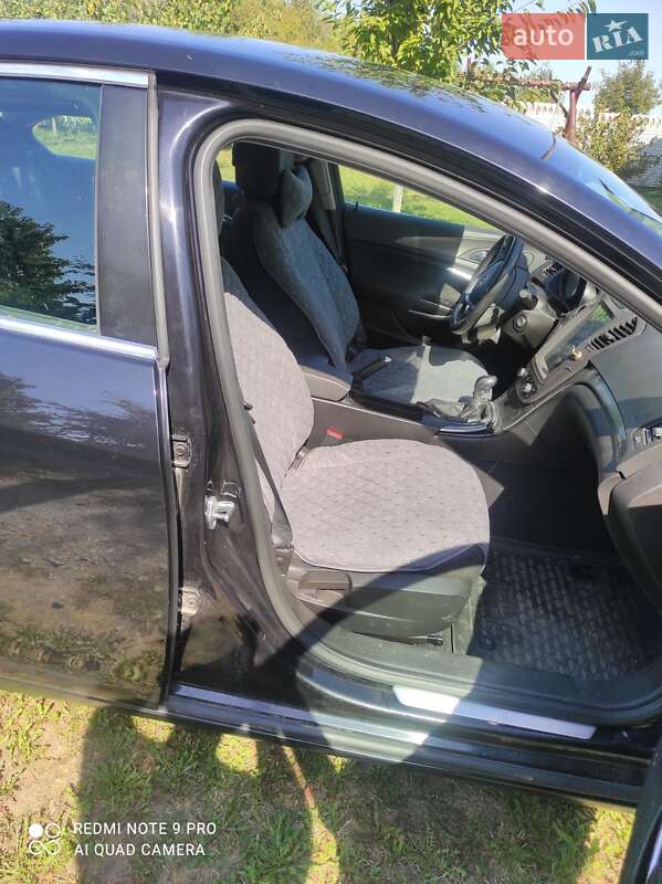 Седан Opel Insignia 2008 в Здолбуніві