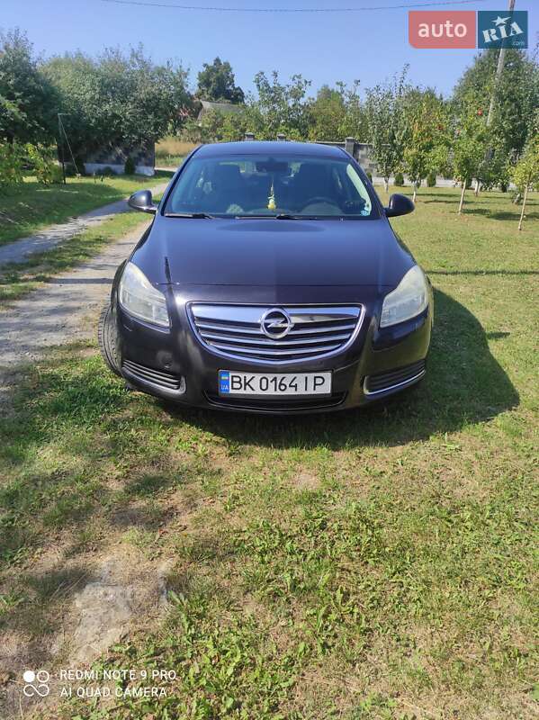 Седан Opel Insignia 2008 в Здолбуніві