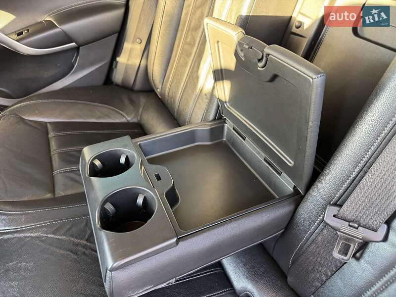 Седан Opel Insignia 2013 в Киеве фото 13 Седан Opel Insignia 2013 в Киеве