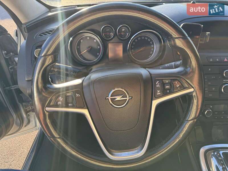 Седан Opel Insignia 2013 в Киеве фото 16 Седан Opel Insignia 2013 в Киеве