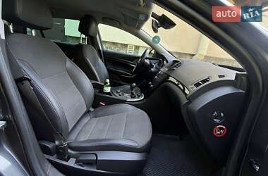Універсал Opel Insignia 2010 в 