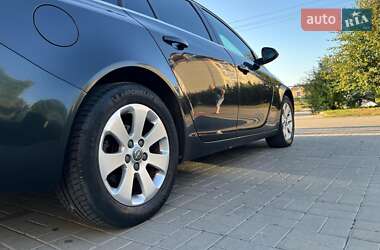 Універсал Opel Insignia 2011 в 