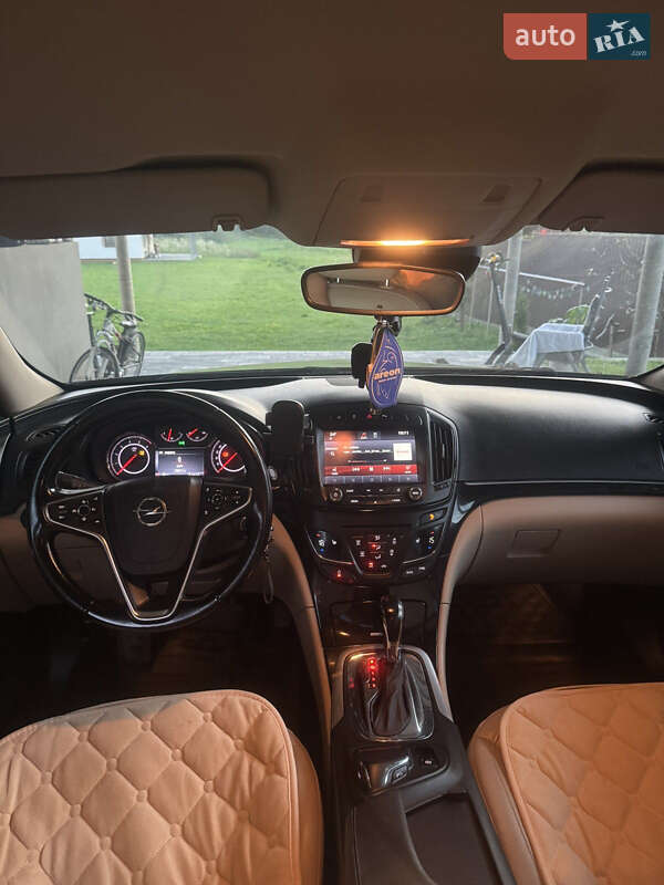 Седан Opel Insignia 2013 в Тячеве