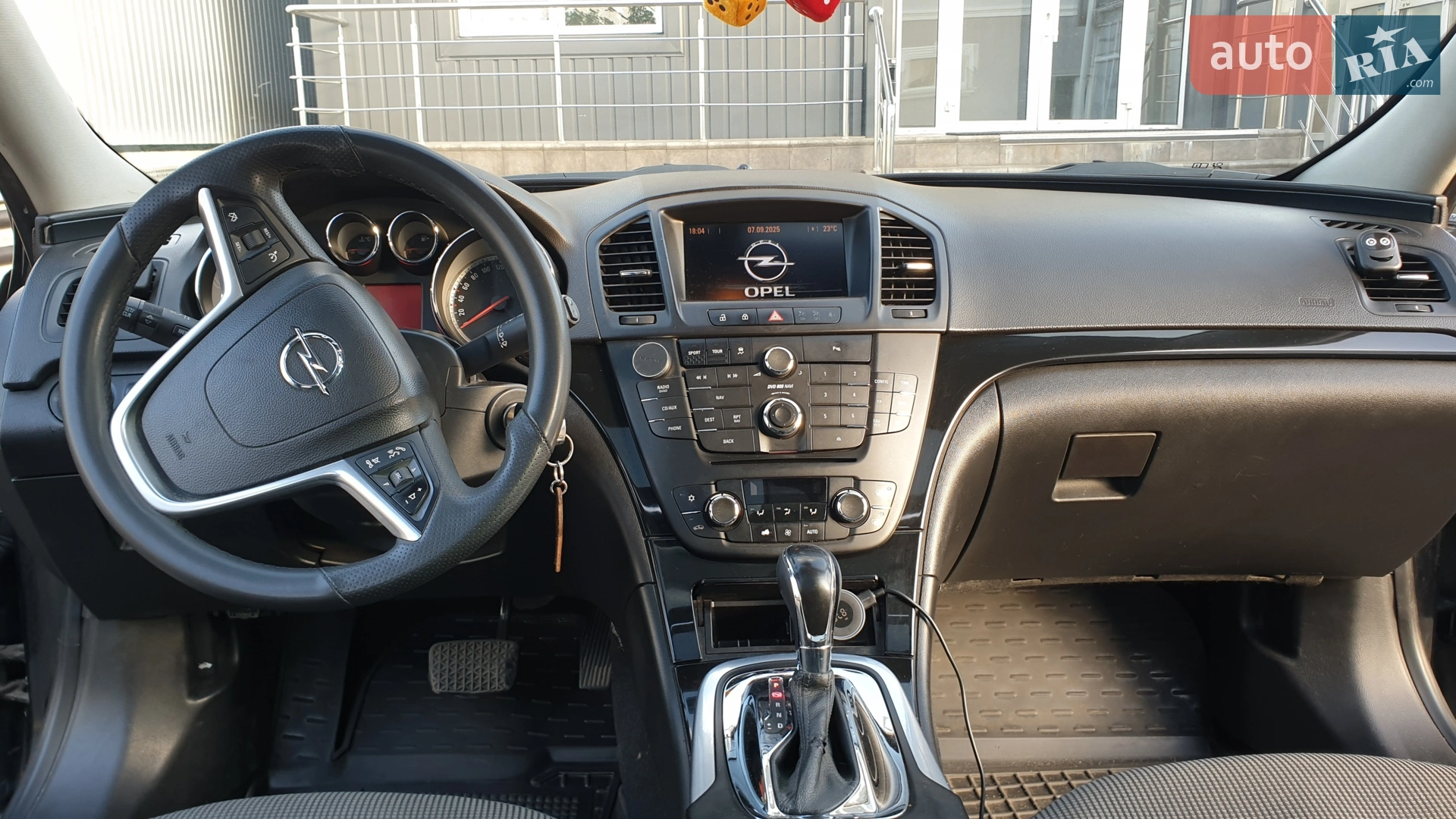 2011 Opel Insignia - мініатюра 9
