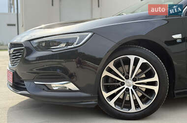 Лифтбек Opel Insignia 2020 в 