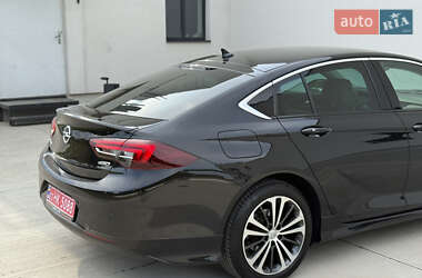Лифтбек Opel Insignia 2020 в 