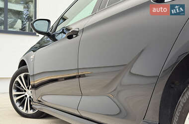 Лифтбек Opel Insignia 2020 в 