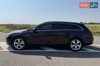 Универсал Opel Insignia 2014 в 