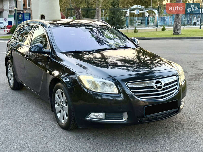 Универсал Opel Insignia 2010 в Харькове