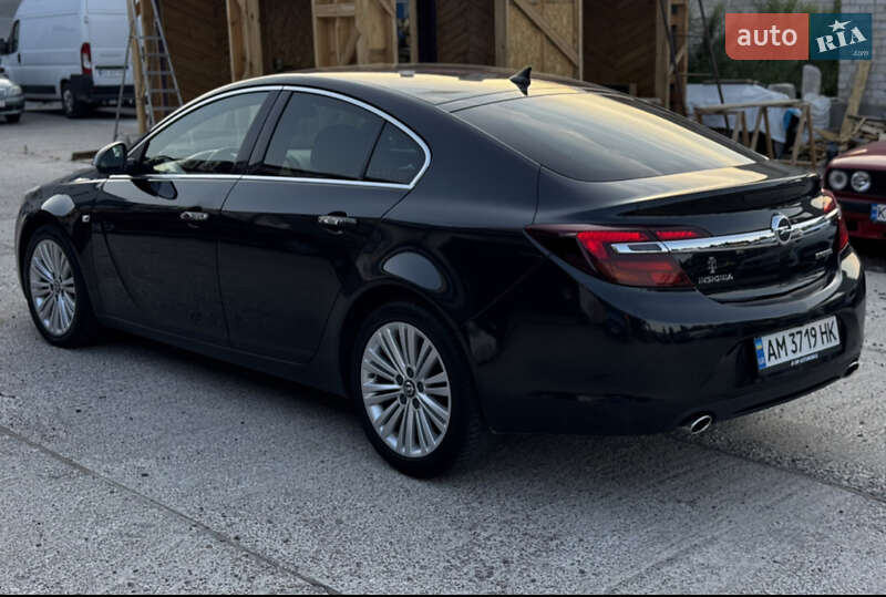 Лифтбек Opel Insignia 2013 в Житомире