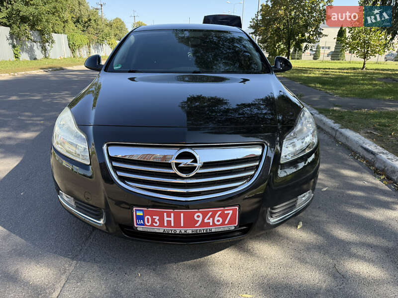 Седан Opel Insignia 2009 в Борисполе