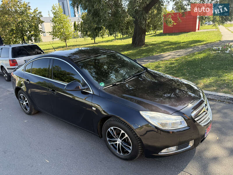 Седан Opel Insignia 2009 в Борисполе
