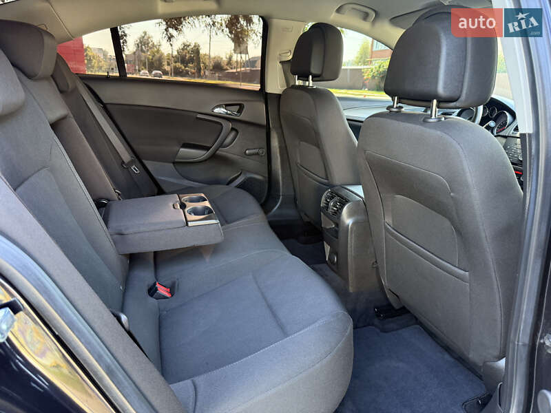 Седан Opel Insignia 2009 в Борисполе