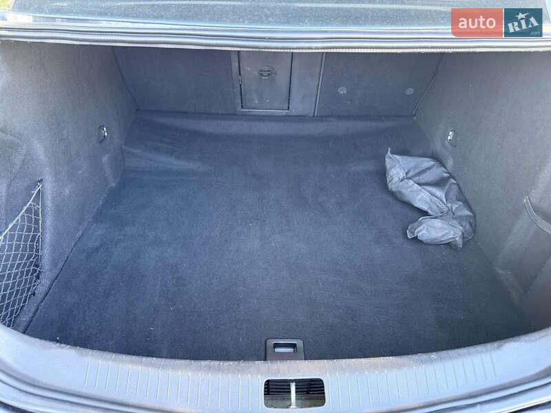 Седан Opel Insignia 2009 в Борисполе